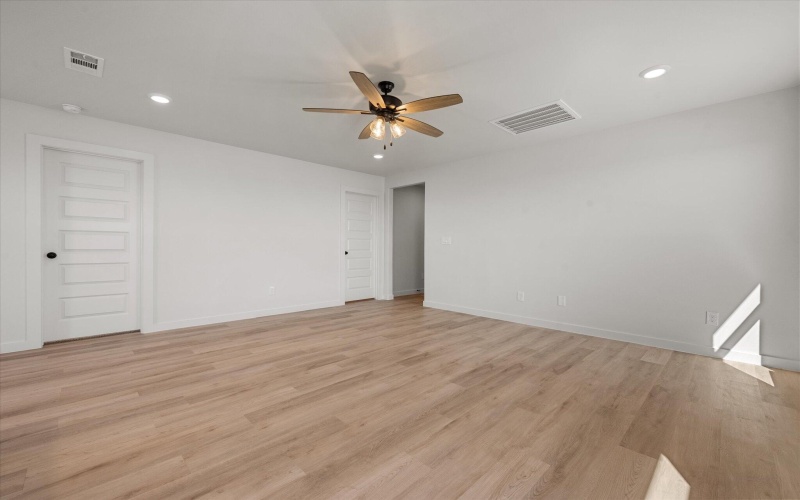 517 E 23rd Street, Wolfforth, TX 79382, 2 Bedrooms Bedrooms, ,2 BathroomsBathrooms,Residential,For Sale,517 E 23rd Street,0,202561718