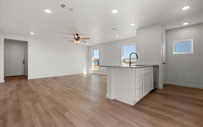517 E 23rd Street, Wolfforth, TX 79382, 2 Bedrooms Bedrooms, ,2 BathroomsBathrooms,Residential,For Sale,517 E 23rd Street,0,202561718