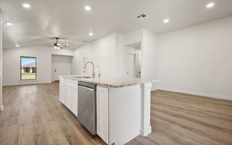 3019 139th Street, Lubbock, TX 79423, 3 Bedrooms Bedrooms, ,2 BathroomsBathrooms,Residential,For Sale,3019 139th Street,0,202561723
