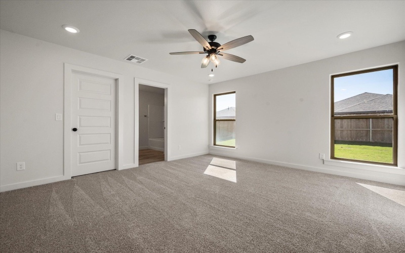 3019 139th Street, Lubbock, TX 79423, 3 Bedrooms Bedrooms, ,2 BathroomsBathrooms,Residential,For Sale,3019 139th Street,0,202561723