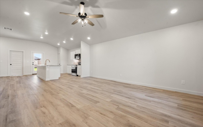 3019 139th Street, Lubbock, TX 79423, 3 Bedrooms Bedrooms, ,2 BathroomsBathrooms,Residential,For Sale,3019 139th Street,0,202561723