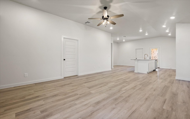 3019 139th Street, Lubbock, TX 79423, 3 Bedrooms Bedrooms, ,2 BathroomsBathrooms,Residential,For Sale,3019 139th Street,0,202561723