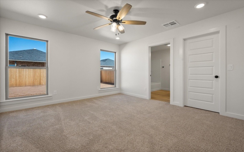 3020 139th Street, Lubbock, TX 79423, 3 Bedrooms Bedrooms, ,2 BathroomsBathrooms,Residential,For Sale,3020 139th Street,0,202561724