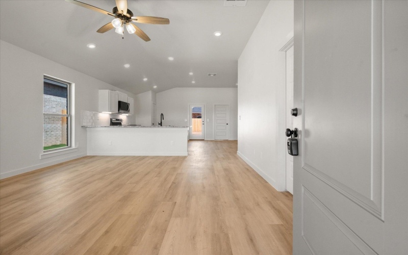 3020 139th Street, Lubbock, TX 79423, 3 Bedrooms Bedrooms, ,2 BathroomsBathrooms,Residential,For Sale,3020 139th Street,0,202561724