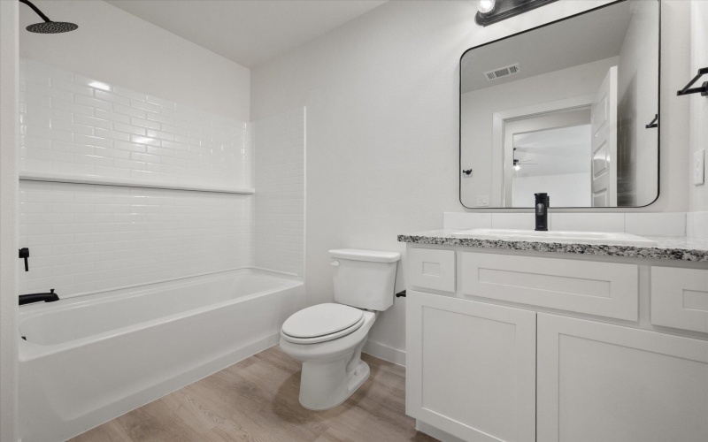 3005 140th Street, Lubbock, TX 79423, 4 Habitaciones Habitaciones , ,2 BañosBaños,Residential,En Venta,3005 140th Street,0,202561727