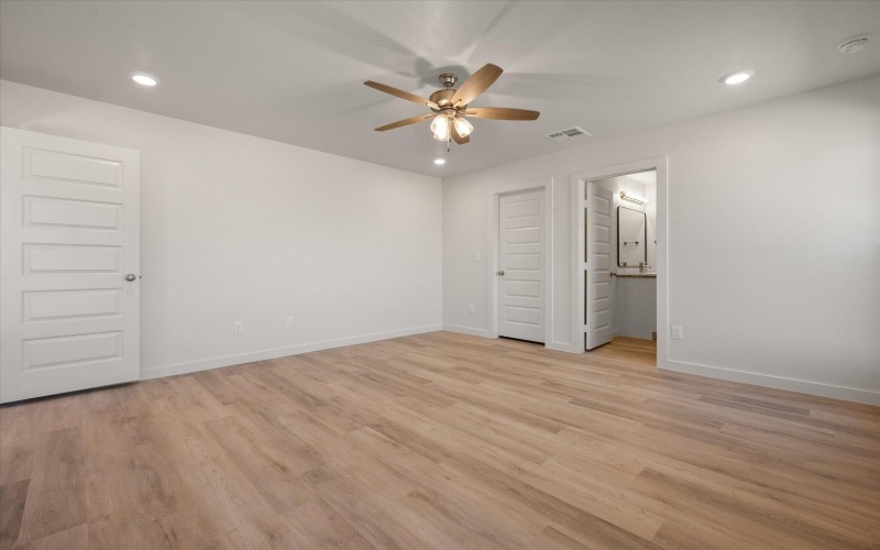 3008 140th Street, Lubbock, TX 79423, 3 Habitaciones Habitaciones , ,2 BañosBaños,Residential,En Venta,3008 140th Street,0,202561729