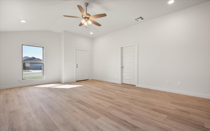 3008 140th Street, Lubbock, TX 79423, 3 Habitaciones Habitaciones , ,2 BañosBaños,Residential,En Venta,3008 140th Street,0,202561729