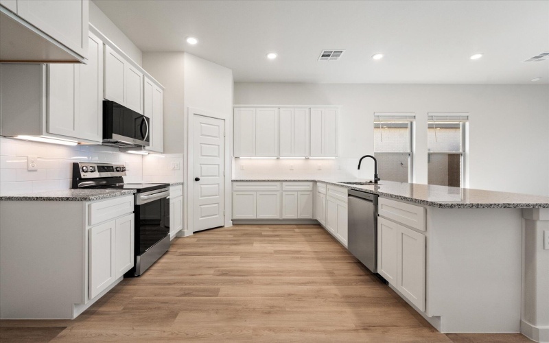 10502 Beaufort Avenue, Lubbock, TX 79424, 3 Bedrooms Bedrooms, ,2 BathroomsBathrooms,Residential,For Sale,10502 Beaufort Avenue,0,202561735