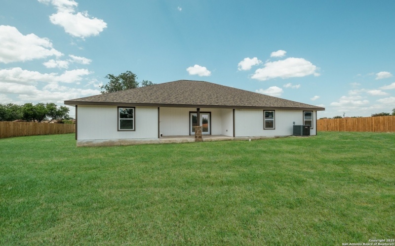 1020 County Road 4516, Castroville, TX 78009, 4 Bedrooms Bedrooms, ,2 BathroomsBathrooms,Residential,For Sale,1020 County Road 4516,0,1878689