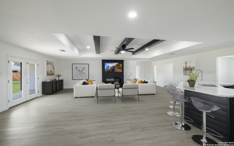 1020 County Road 4516, Castroville, TX 78009, 4 Bedrooms Bedrooms, ,2 BathroomsBathrooms,Residential,For Sale,1020 County Road 4516,0,1878689