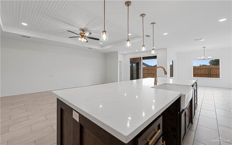 3901 Crimson Avenue, Mission, TX 78574, 3 Habitaciones Habitaciones , ,2 BañosBaños,Residential,En Venta,3901 Crimson Avenue,457479