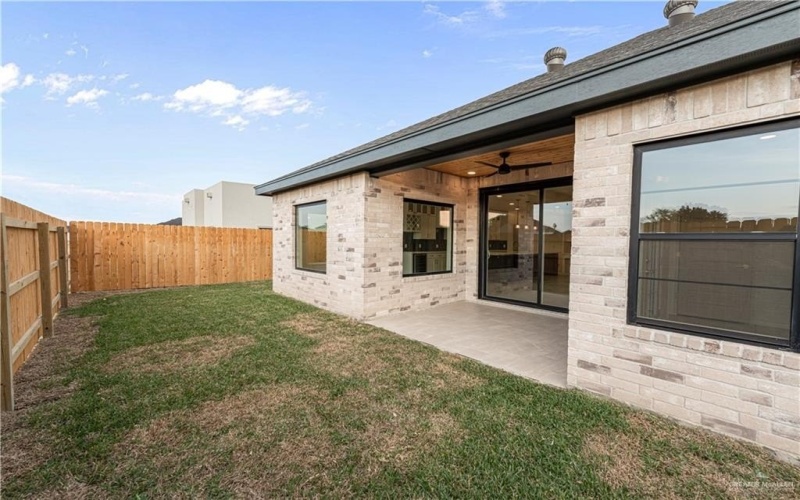 3901 Crimson Avenue, Mission, TX 78574, 3 Habitaciones Habitaciones , ,2 BañosBaños,Residential,En Venta,3901 Crimson Avenue,457479