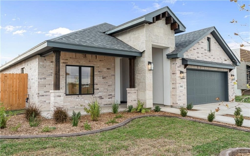 3901 Crimson Avenue, Mission, TX 78574, 3 Habitaciones Habitaciones , ,2 BañosBaños,Residential,En Venta,3901 Crimson Avenue,457479