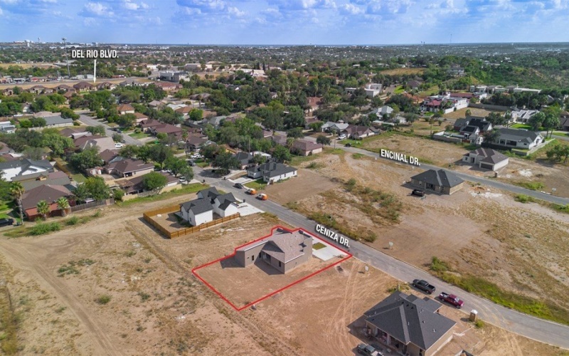 825 Ceniza Dr., Eagle Pass, TX 78552, 4 Habitaciones Habitaciones , ,3 BañosBaños,Residential,En Venta,825 Ceniza Dr.,0,81742