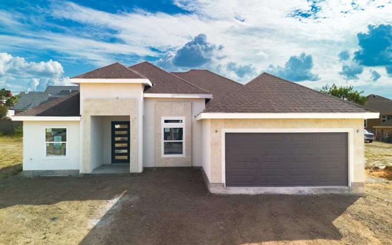 742 Encinal Dr, Eagle Pass, TX 78852, 3 Habitaciones Habitaciones , ,2 BañosBaños,Residential,En Venta,742 Encinal Dr,0,81744