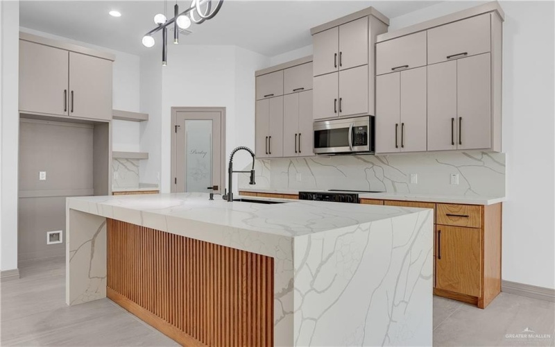 3916 Zenker Avenue, McAllen, TX 78504, 3 Habitaciones Habitaciones , ,2 BañosBaños,Residential,En Venta,3916 Zenker Avenue,0,483263