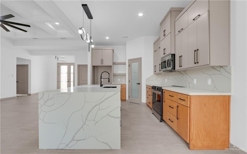 3916 Zenker Avenue, McAllen, TX 78504, 3 Habitaciones Habitaciones , ,2 BañosBaños,Residential,En Venta,3916 Zenker Avenue,0,483263