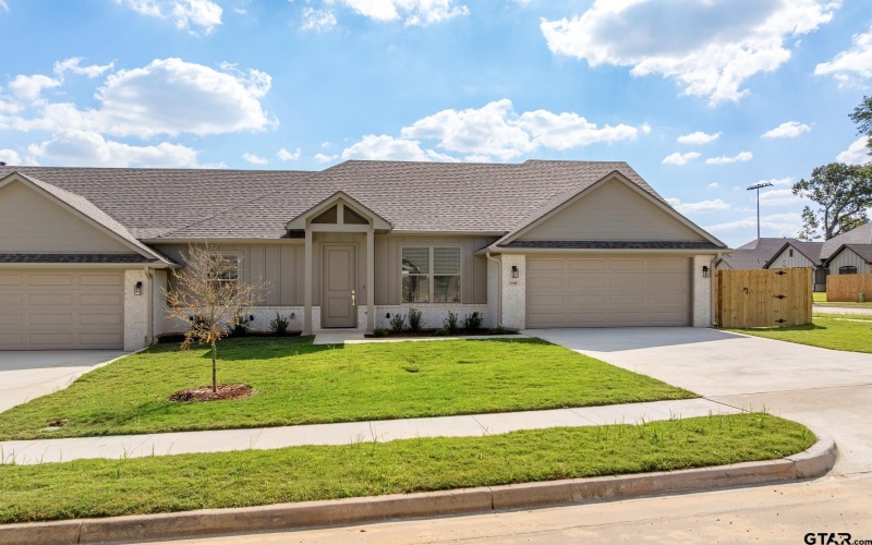 3198 Dogwood Park Court, Tyler, TX 75707, 3 Habitaciones Habitaciones , ,2 BañosBaños,Residential,En Venta,3198 Dogwood Park Court,0,25015223