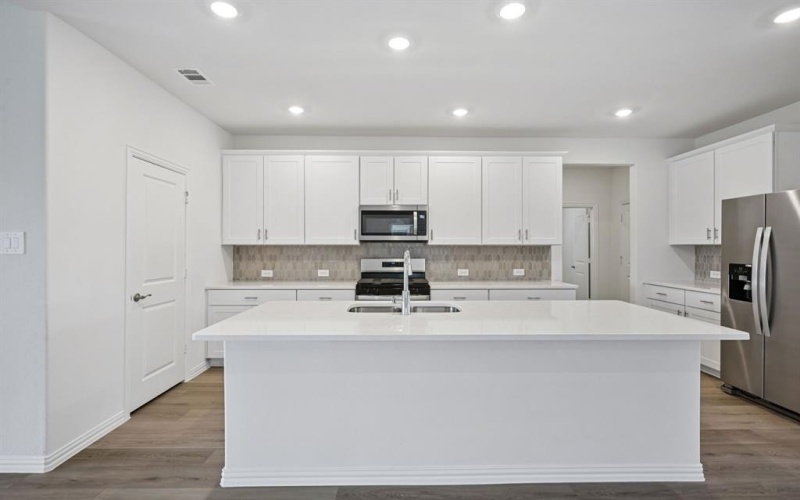 816 Edgehurst Drive, Princeton, TX 75071, 4 Bedrooms Bedrooms, ,3 BathroomsBathrooms,Residential,For Sale,816 Edgehurst Drive,0,21085138