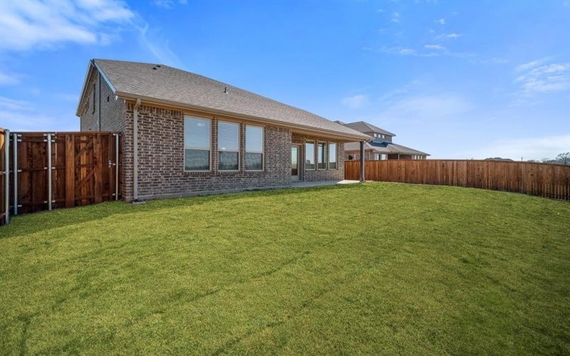 129 HERITAGE HILL Drive, Forney, TX 75126, 4 Bedrooms Bedrooms, ,3 BathroomsBathrooms,Residential,For Sale,129 HERITAGE HILL Drive,0,21085252