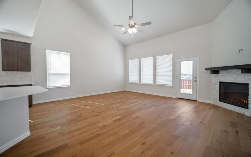 129 HERITAGE HILL Drive, Forney, TX 75126, 4 Bedrooms Bedrooms, ,3 BathroomsBathrooms,Residential,For Sale,129 HERITAGE HILL Drive,0,21085252