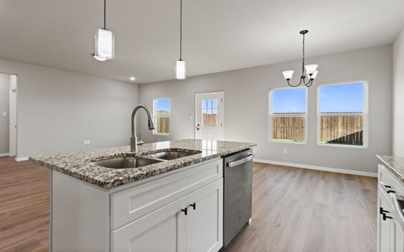 212 Lead Creek Drive, Fort Worth, TX 76131, 3 Habitaciones Habitaciones , ,2 BañosBaños,Residential,En Venta,212 Lead Creek Drive,0,21085272