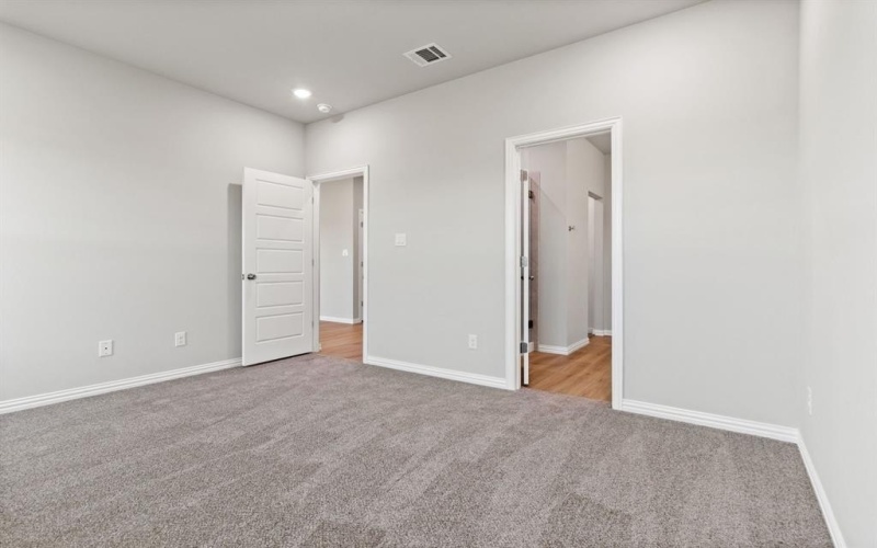 212 Lead Creek Drive, Fort Worth, TX 76131, 3 Habitaciones Habitaciones , ,2 BañosBaños,Residential,En Venta,212 Lead Creek Drive,0,21085272