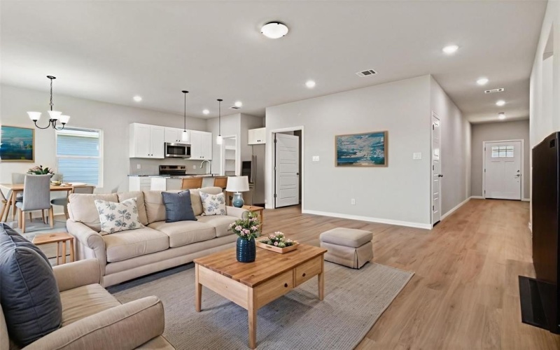 212 Lead Creek Drive, Fort Worth, TX 76131, 3 Habitaciones Habitaciones , ,2 BañosBaños,Residential,En Venta,212 Lead Creek Drive,0,21085272