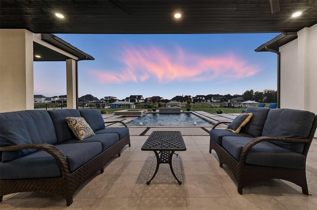 1532 Laguna Bay N, Pelican Bay, TX 76020, 6 Bedrooms Bedrooms, ,6 BathroomsBathrooms,Residential,For Sale,1532 Laguna Bay N,0,21085276