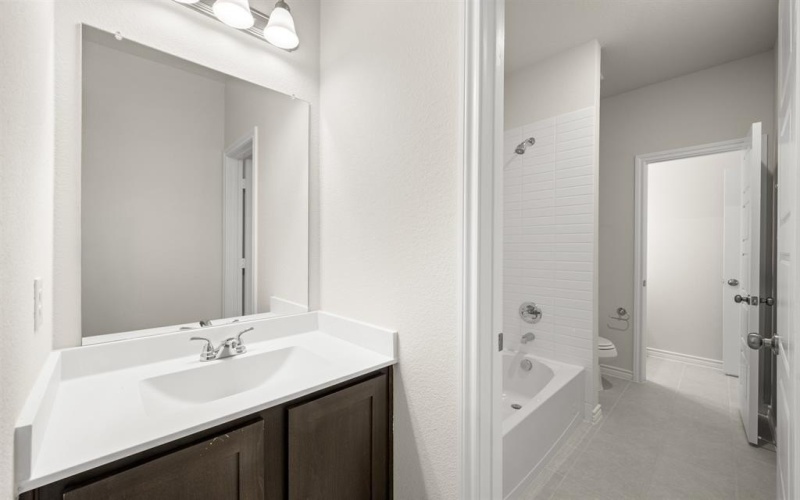 501-503 S Mockingbird Lane, Denton, TX 76205, 8 Habitaciones Habitaciones , ,5 BañosBaños,Residential Multi Family,En Venta,501-503 S Mockingbird Lane,0,21085353