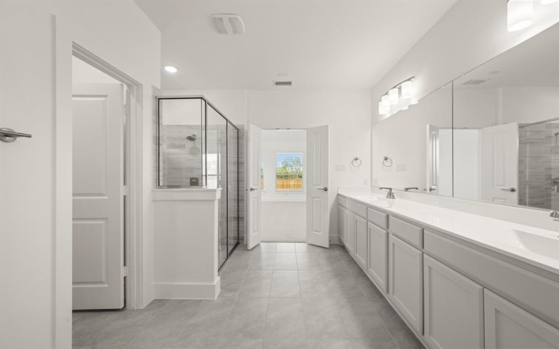 1915 Silvercreek Lane, Cedar Hill, TX 75104, 4 Habitaciones Habitaciones , ,3 BañosBaños,Residential,En Venta,1915 Silvercreek Lane,0,21085521