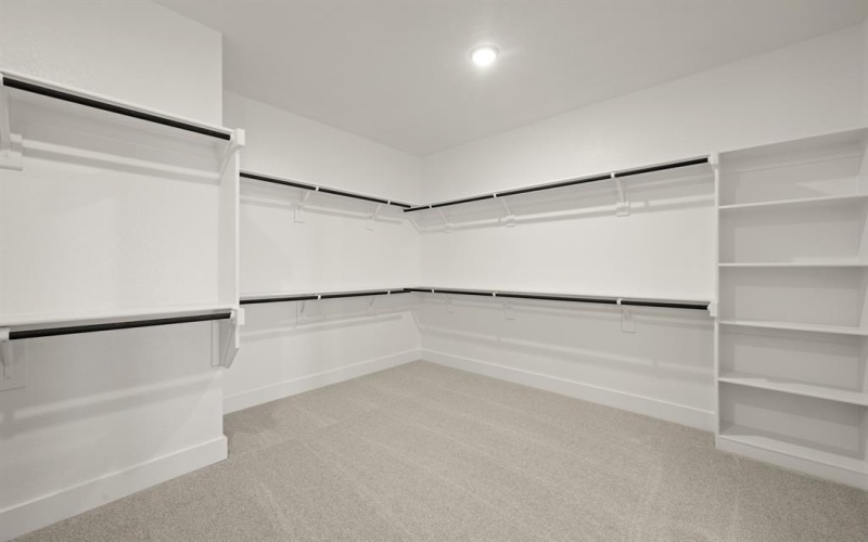 1915 Silvercreek Lane, Cedar Hill, TX 75104, 4 Habitaciones Habitaciones , ,3 BañosBaños,Residential,En Venta,1915 Silvercreek Lane,0,21085521