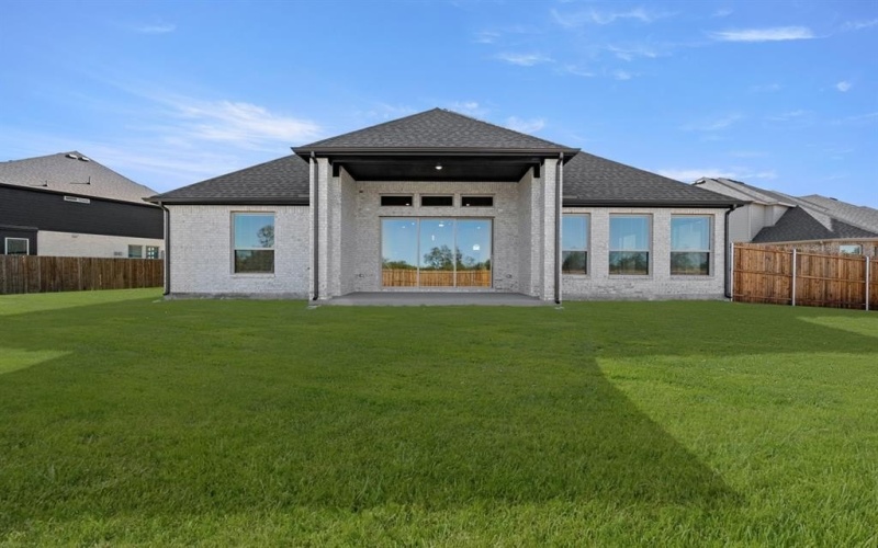 1915 Silvercreek Lane, Cedar Hill, TX 75104, 4 Habitaciones Habitaciones , ,3 BañosBaños,Residential,En Venta,1915 Silvercreek Lane,0,21085521