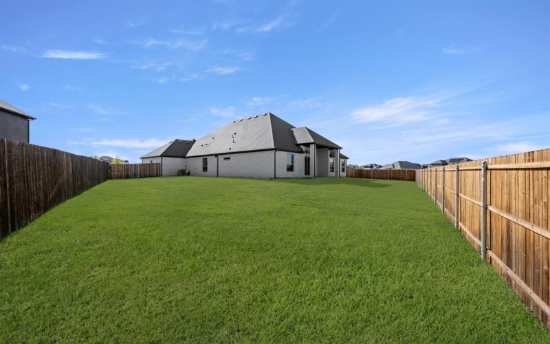 1915 Silvercreek Lane, Cedar Hill, TX 75104, 4 Habitaciones Habitaciones , ,3 BañosBaños,Residential,En Venta,1915 Silvercreek Lane,0,21085521