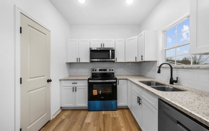 303 Meador, Moody, TX 76557, 3 Bedrooms Bedrooms, ,2 BathroomsBathrooms,Residential,For Sale,303 Meador,0,21075609