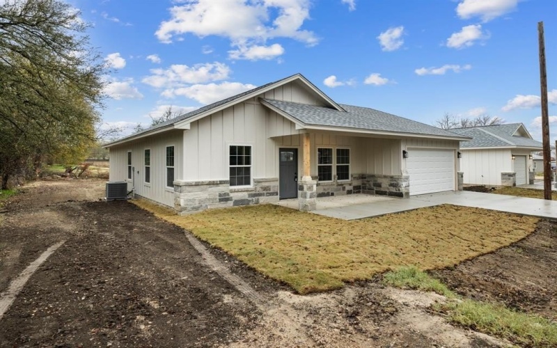 303 Meador, Moody, TX 76557, 3 Bedrooms Bedrooms, ,2 BathroomsBathrooms,Residential,For Sale,303 Meador,0,21075609