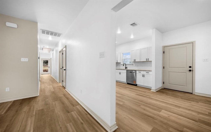 303 Meador, Moody, TX 76557, 3 Bedrooms Bedrooms, ,2 BathroomsBathrooms,Residential,For Sale,303 Meador,0,21075609