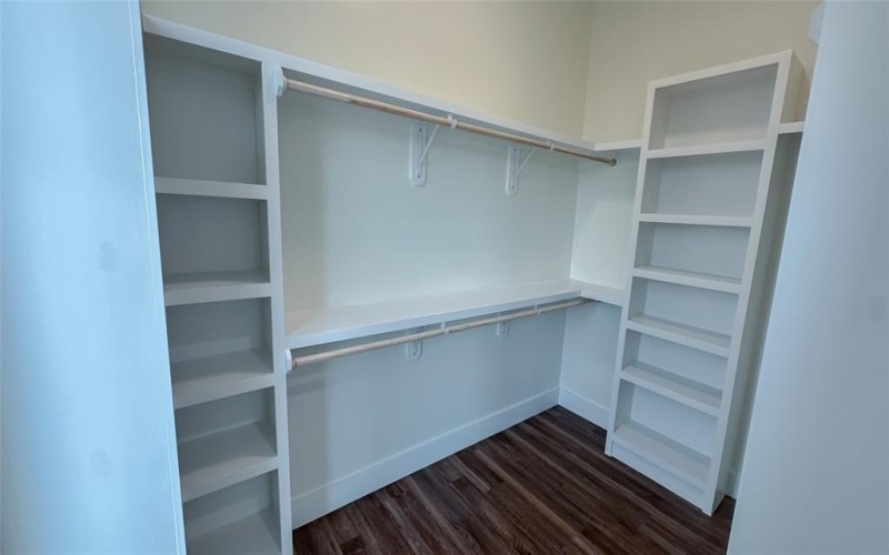 1021 Mobile Street, Dallas, TX 75208, 3 Bedrooms Bedrooms, ,3 BathroomsBathrooms,Residential,For Sale,1021 Mobile Street,0,21076963
