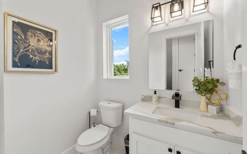 1021 Mobile Street, Dallas, TX 75208, 3 Bedrooms Bedrooms, ,3 BathroomsBathrooms,Residential,For Sale,1021 Mobile Street,0,21076963