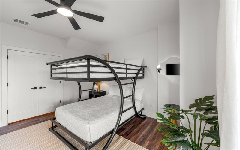 1021 Mobile Street, Dallas, TX 75208, 3 Bedrooms Bedrooms, ,3 BathroomsBathrooms,Residential,For Sale,1021 Mobile Street,0,21076963
