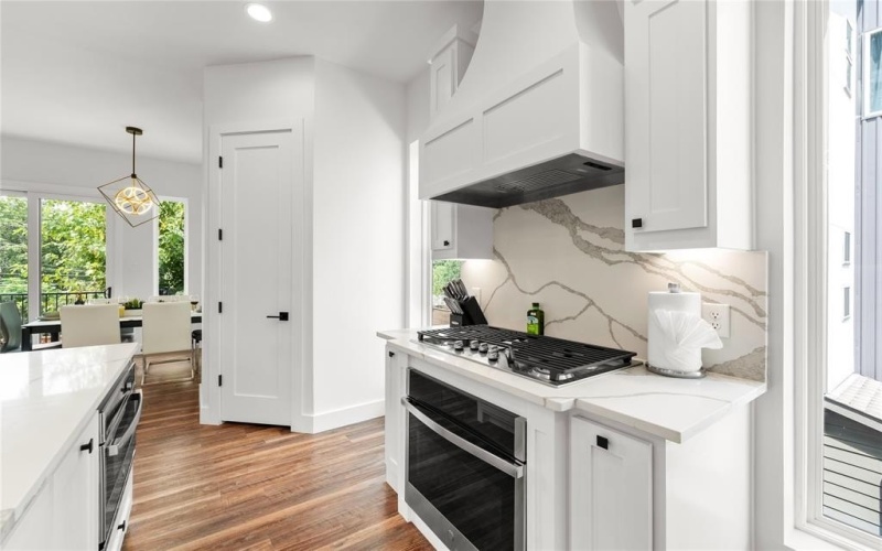1021 Mobile Street, Dallas, TX 75208, 3 Bedrooms Bedrooms, ,3 BathroomsBathrooms,Residential,For Sale,1021 Mobile Street,0,21076963