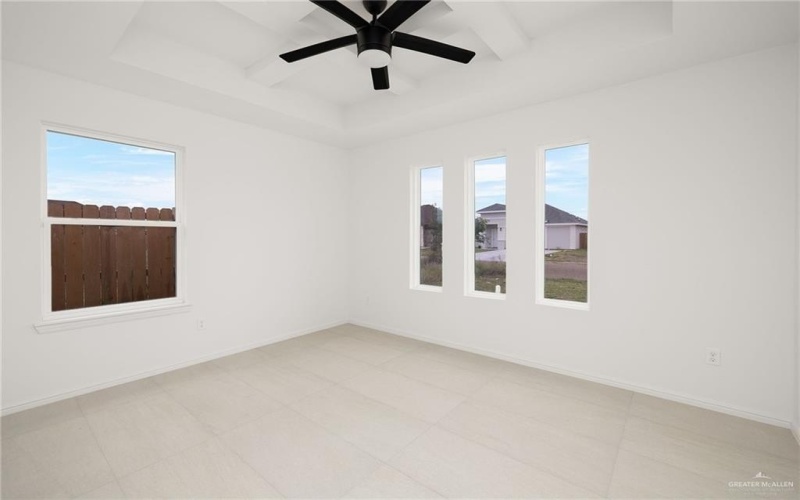 6050 Reymundo Street, Edinburg, TX 78542, 3 Bedrooms Bedrooms, ,2 BathroomsBathrooms,Residential,For Sale,6050 Reymundo Street,0,458436