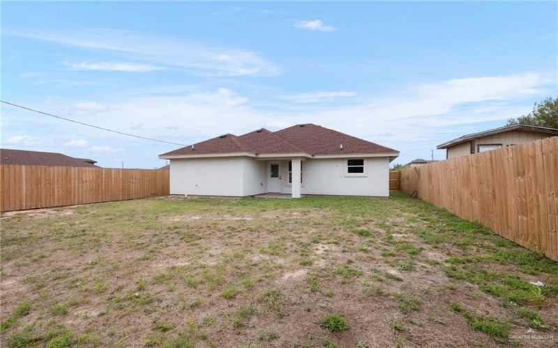 6050 Reymundo Street, Edinburg, TX 78542, 3 Bedrooms Bedrooms, ,2 BathroomsBathrooms,Residential,For Sale,6050 Reymundo Street,0,458436