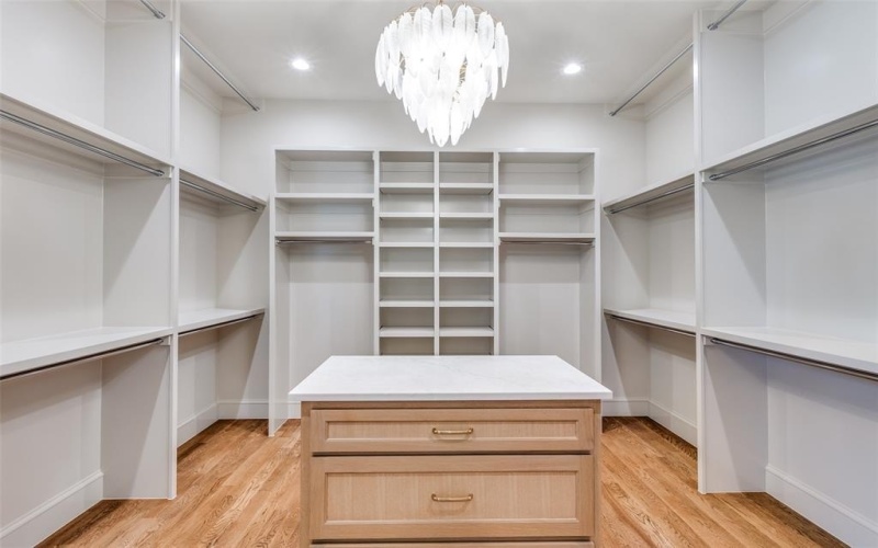 3408 Hanover Avenue, University Park, TX 75225, 5 Bedrooms Bedrooms, ,7 BathroomsBathrooms,Residential,For Sale,3408 Hanover Avenue,0,21084322