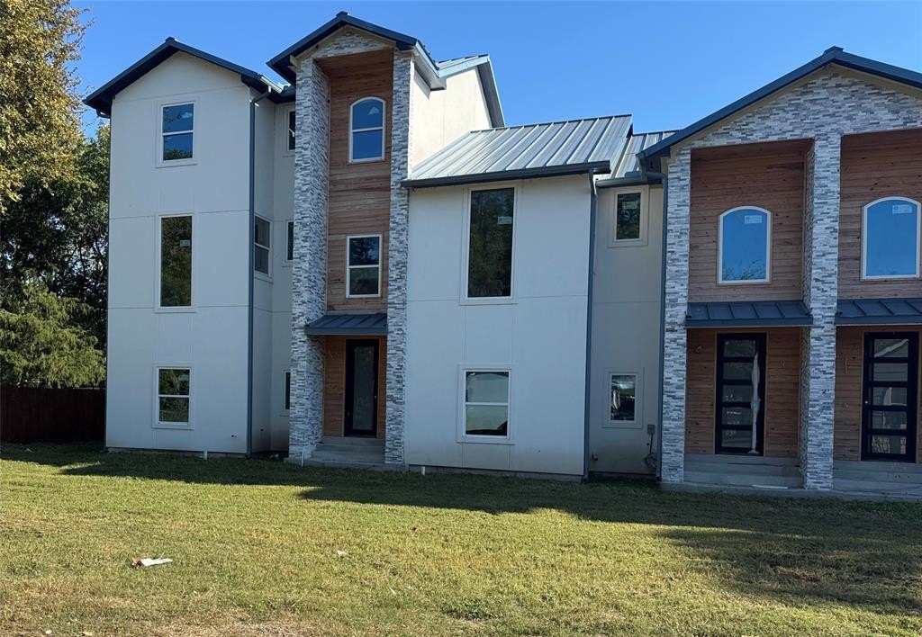 304 E Pacific Street #316, Sherman, TX 75090, 10 Bedrooms Bedrooms, ,10 BathroomsBathrooms,Residential,For Sale,304 E Pacific Street,0,21084841