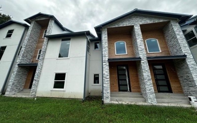 304 E Pacific Street #316, Sherman, TX 75090, 10 Bedrooms Bedrooms, ,10 BathroomsBathrooms,Residential,For Sale,304 E Pacific Street,0,21084841