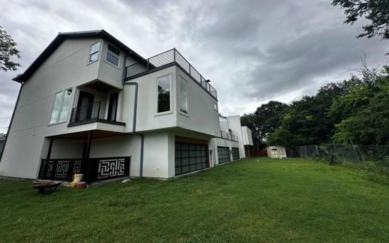304 E Pacific Street #316, Sherman, TX 75090, 10 Bedrooms Bedrooms, ,10 BathroomsBathrooms,Residential,For Sale,304 E Pacific Street,0,21084841
