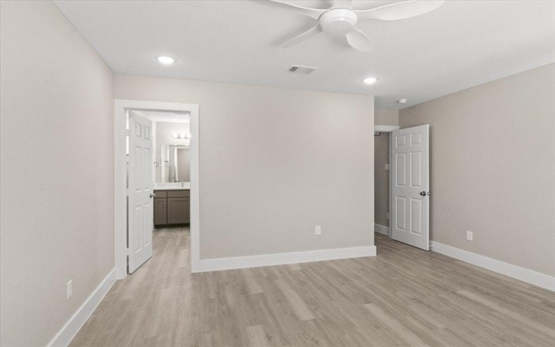 2640-2642 Hutchinson Street, Fort Worth, TX 76106, 6 Habitaciones Habitaciones , ,6 BañosBaños,Residential Multi Family,En Venta,2640-2642 Hutchinson Street,0,21084846