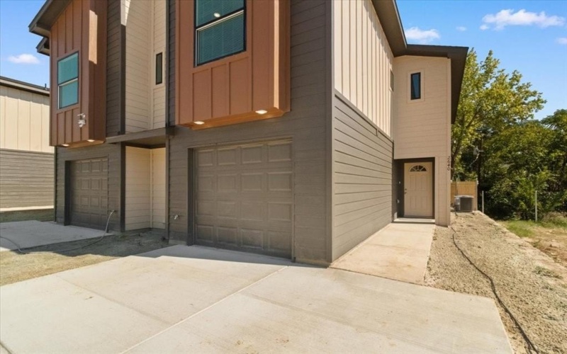 2640-2642 Hutchinson Street, Fort Worth, TX 76106, 6 Habitaciones Habitaciones , ,6 BañosBaños,Residential Multi Family,En Venta,2640-2642 Hutchinson Street,0,21084846