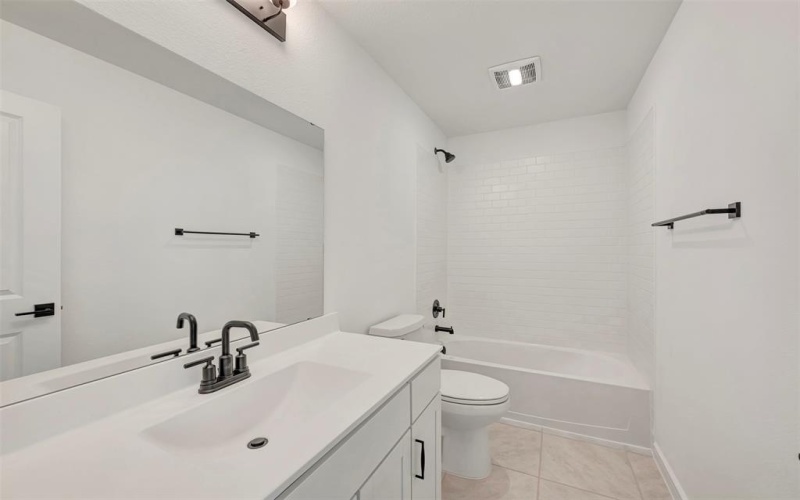 2217 Maple Ridge Drive, Van Alstyne, TX 75495, 5 Bedrooms Bedrooms, ,3 BathroomsBathrooms,Residential,For Sale,2217 Maple Ridge Drive,0,21085639